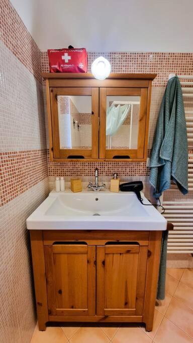 Апартаменты Bee Freeride Biker House Magliolo Экстерьер фото